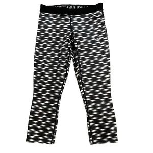 Nike Black and White Capri Running Tights.  Size M